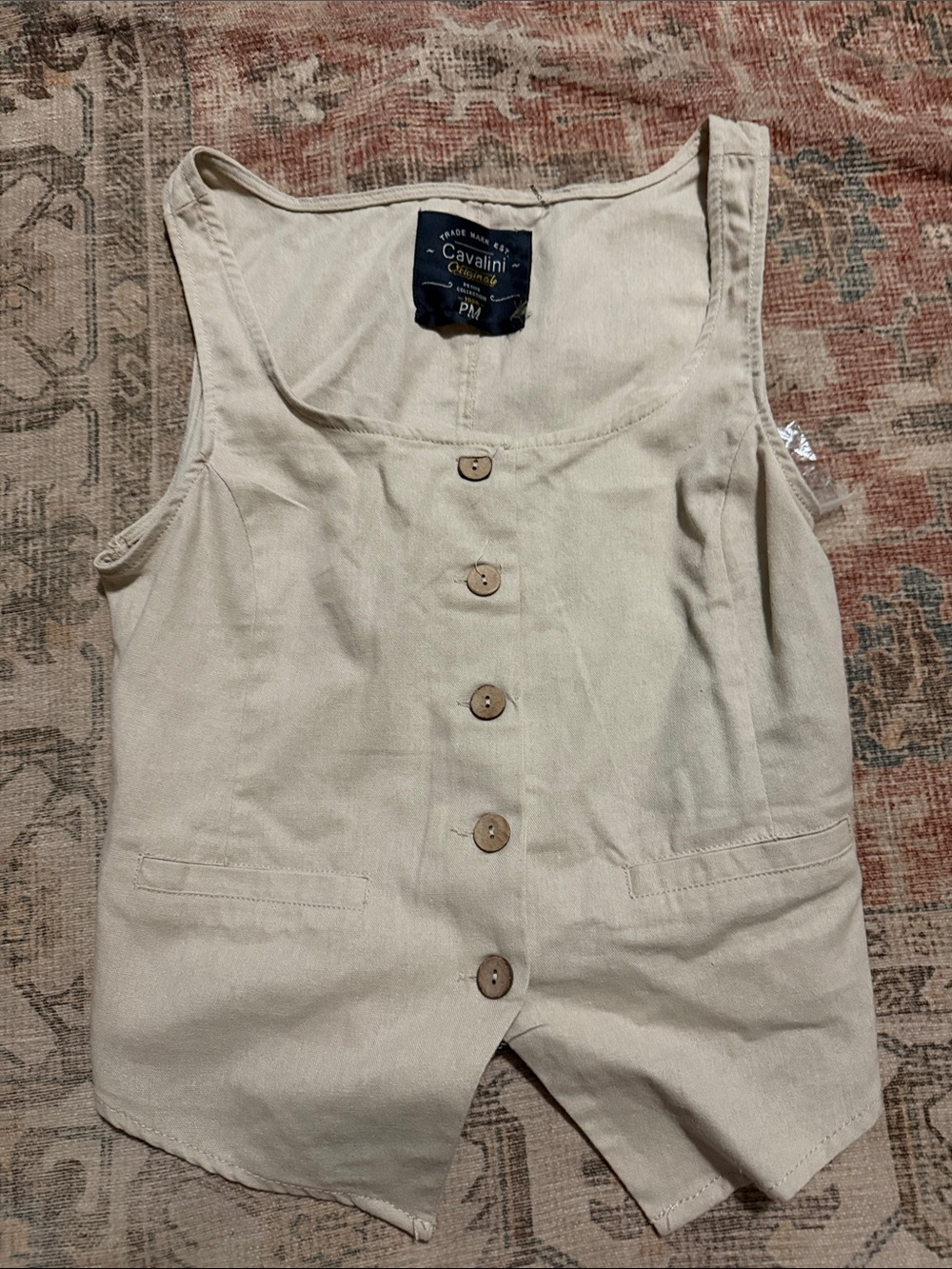 Cavalini Cream Linen Button-Front Vest. Medium
Petite.